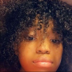 Meet your Posher, Karina